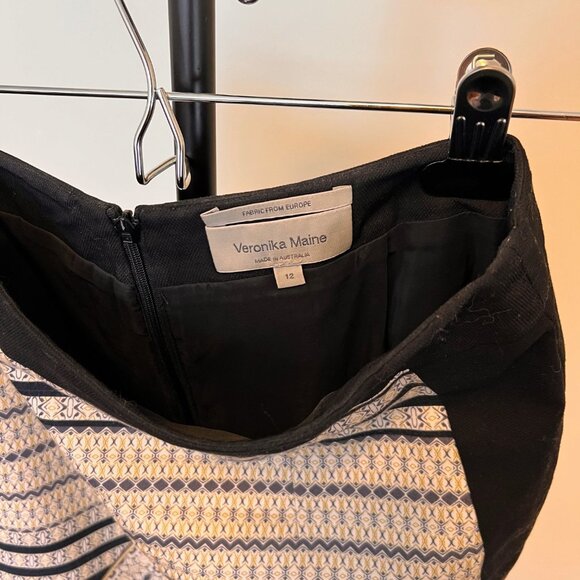 Veronika Maine skirt - Picture 2 of 4